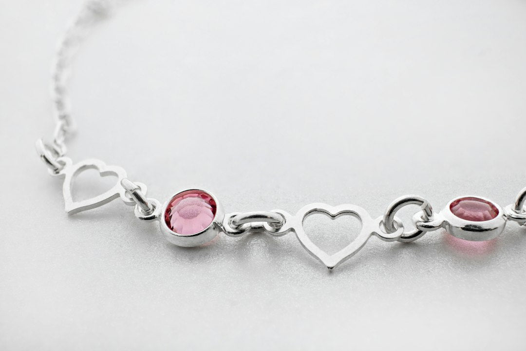 The Loveliest Birthstone Bracelets for Mom to Show Your Love