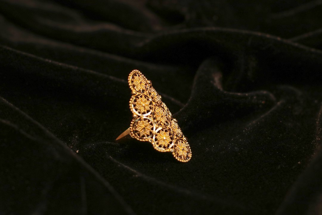 What Should You Engrave on a Man's Ring?