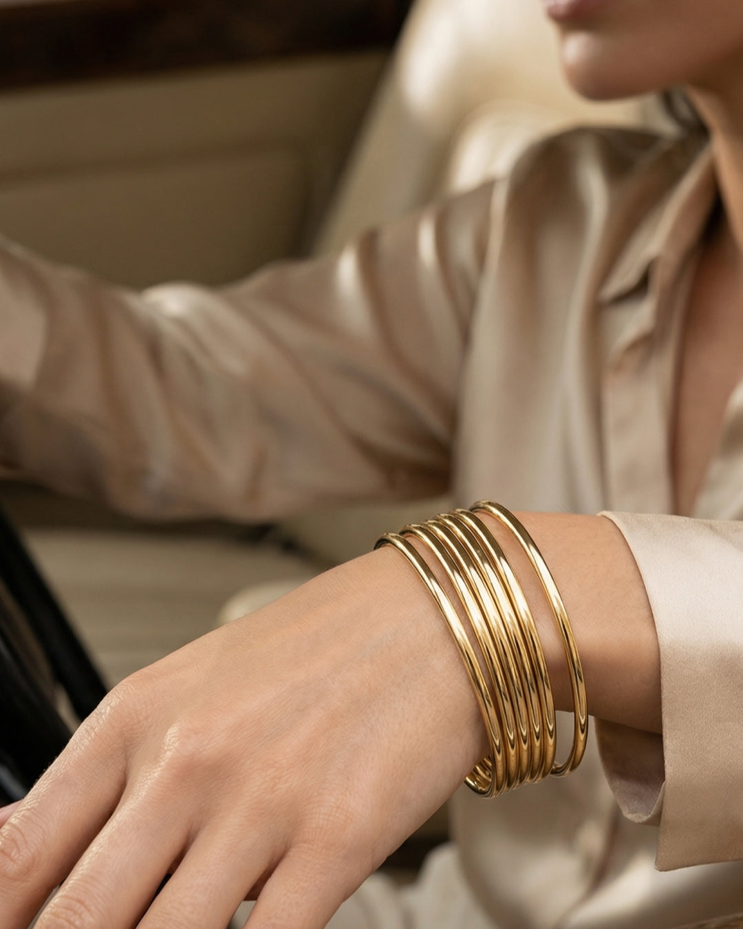 Semanario | Round Edge Bangle Bracelet
