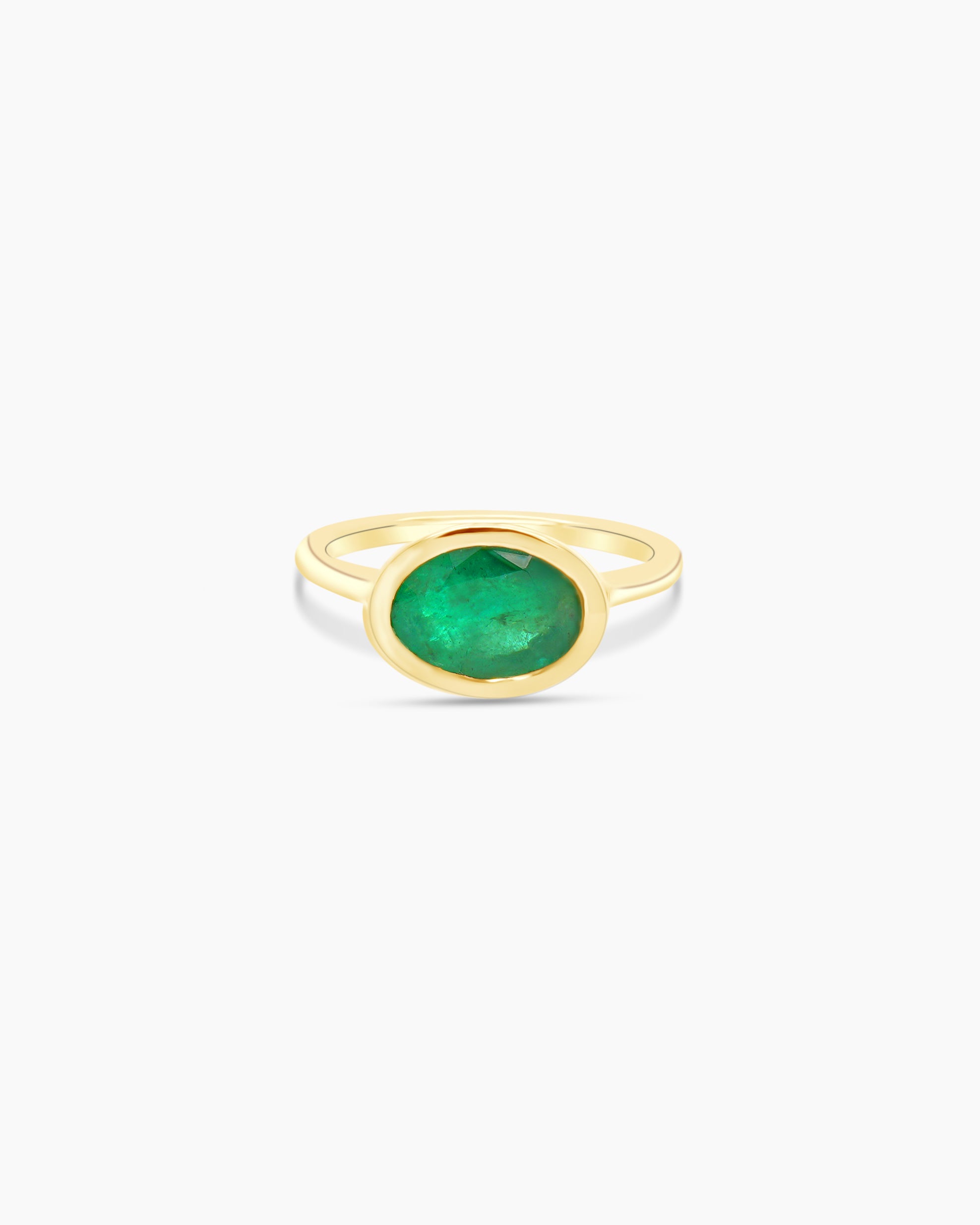 Oval Cut Emerald Ring