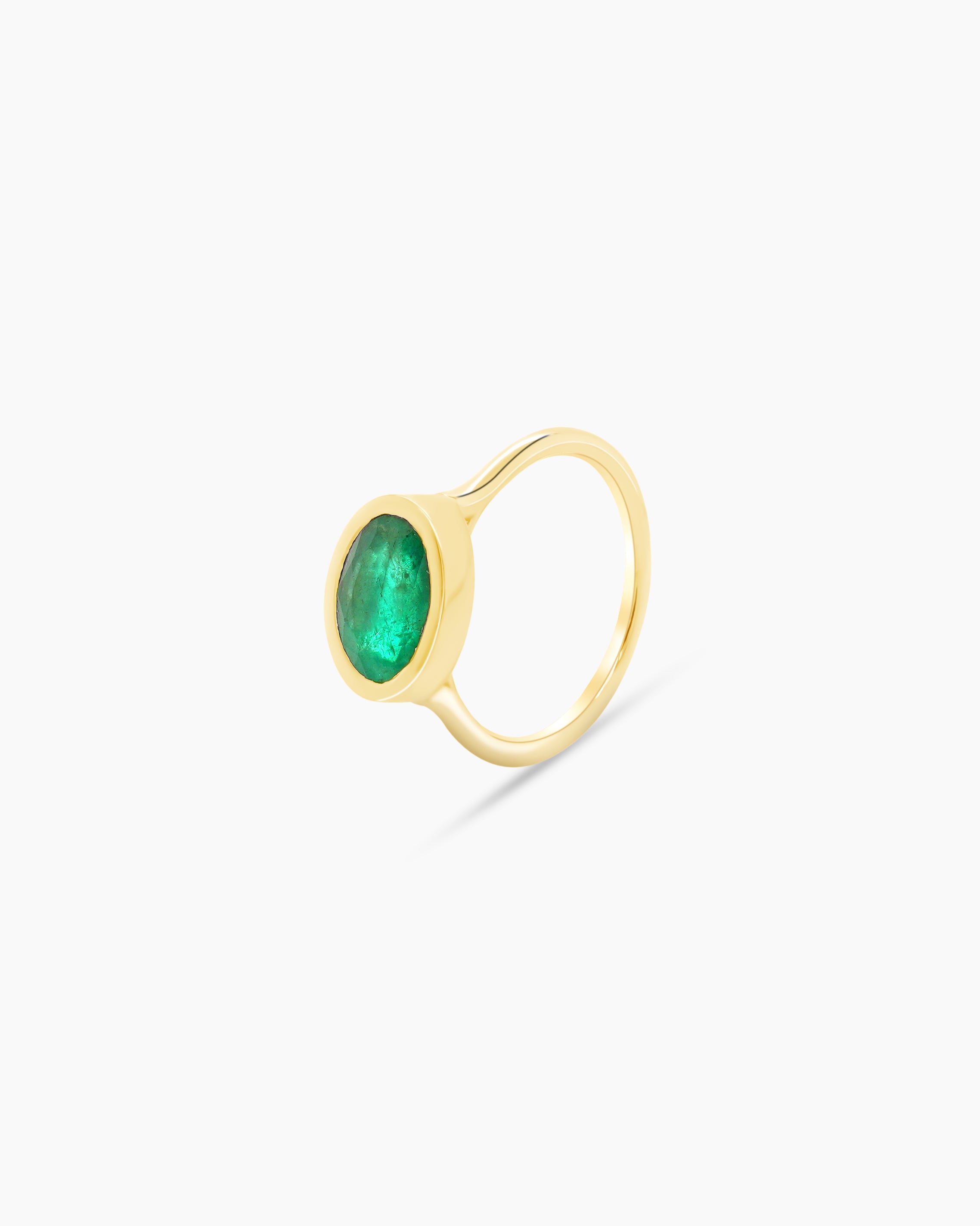 Oval Cut Emerald Ring