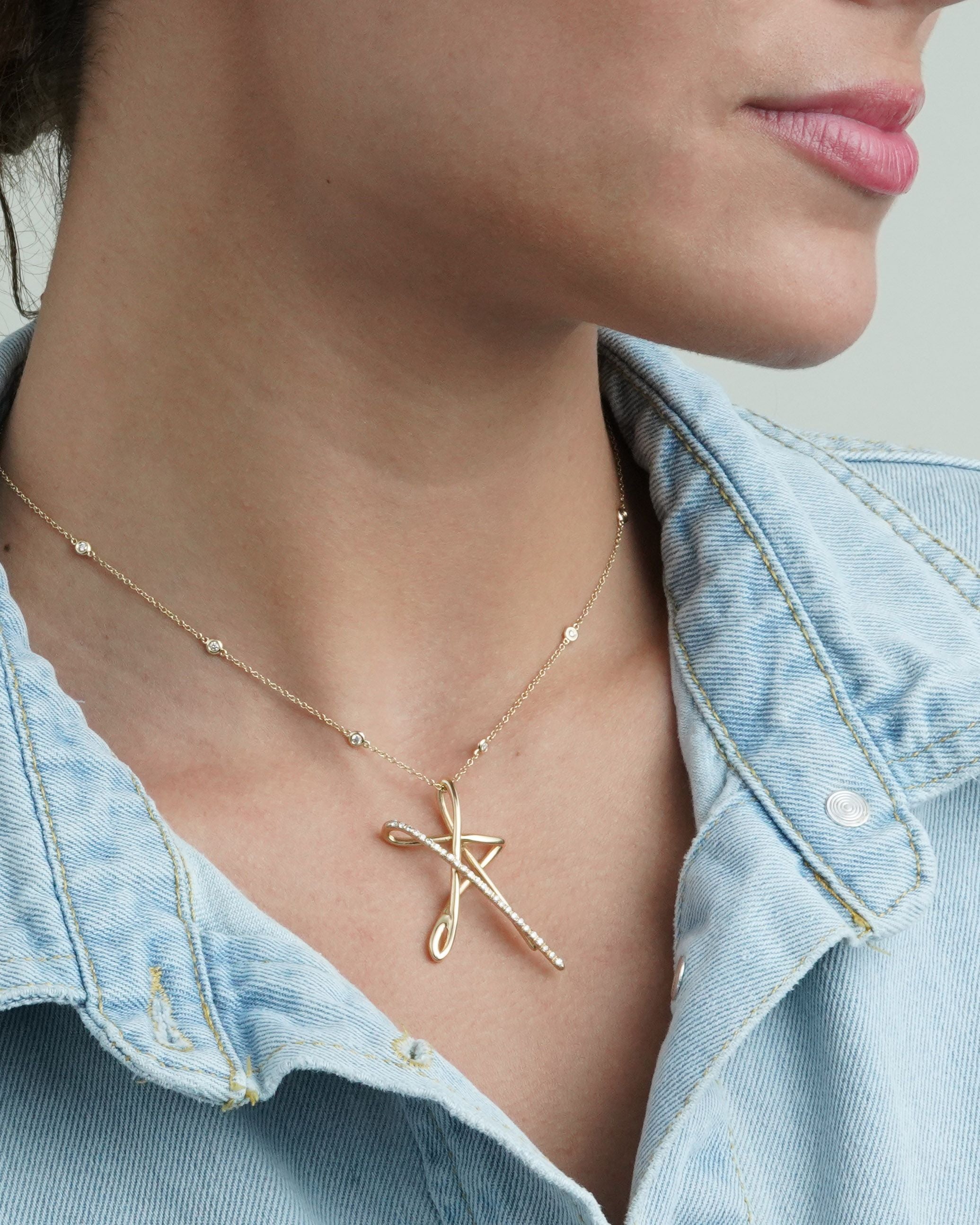 Large Diamond and Gold Star Pendant Necklace