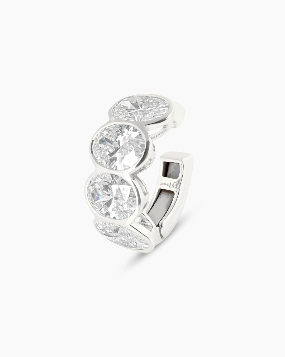Vienna | Oval Cut Lab Diamond Ear Cuff