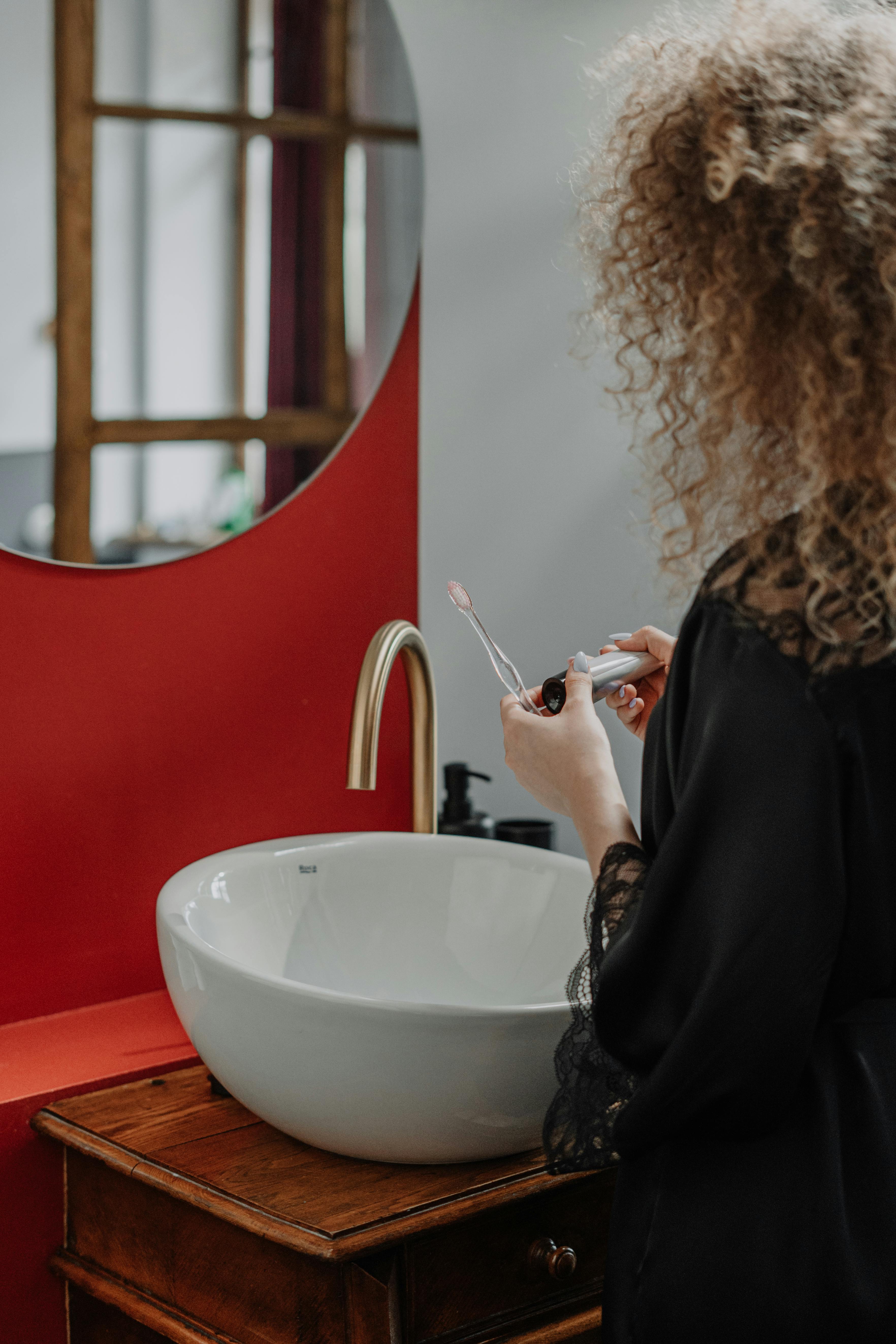 Can I Clean My Diamond Ring With Toothpaste?