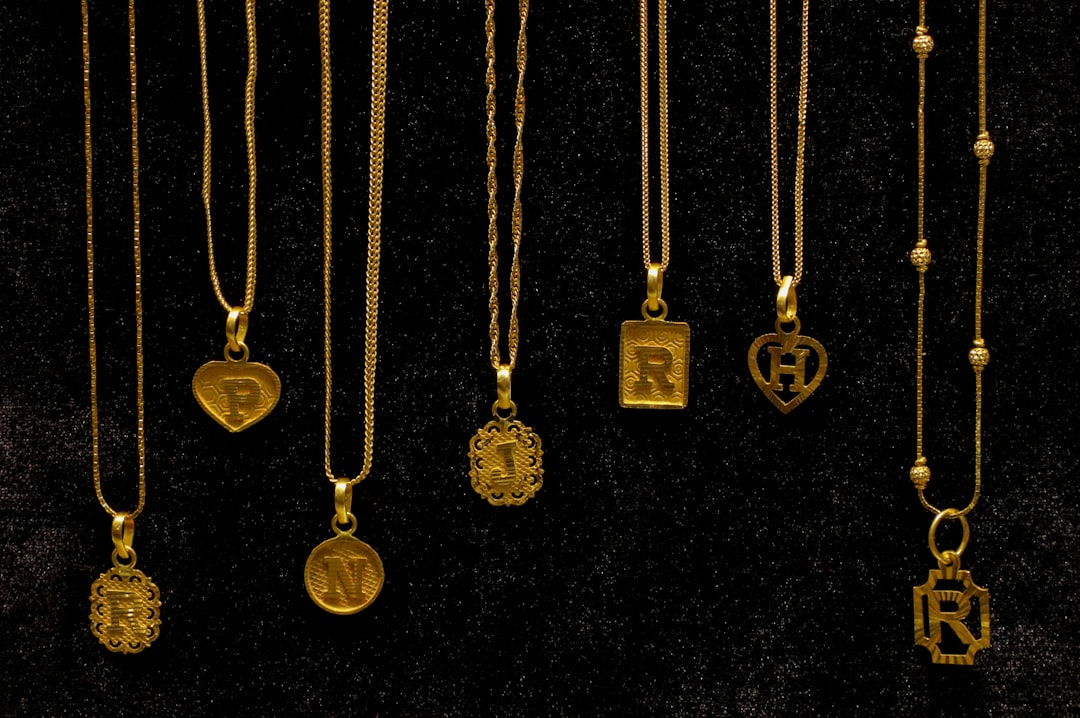 Solid Gold Style: What to Know Before Ordering Custom Gold Pendants