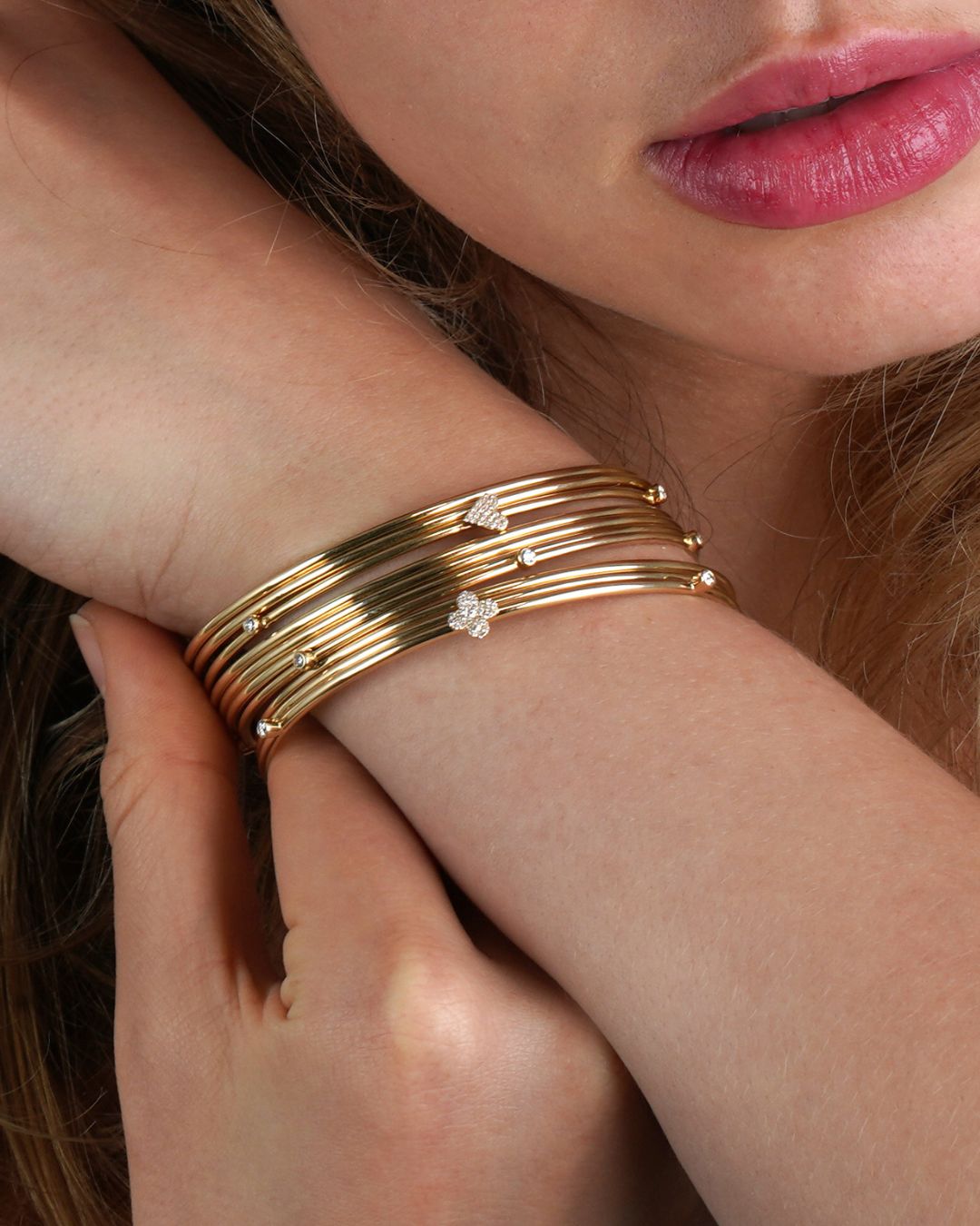 Clover Field| Diamond Clover Bangle Bracelet