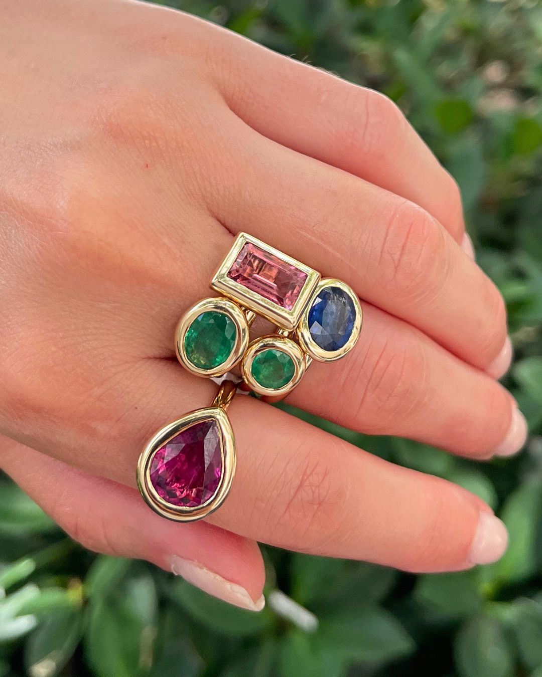 Oasis | Oval Emerald Stackable Ring