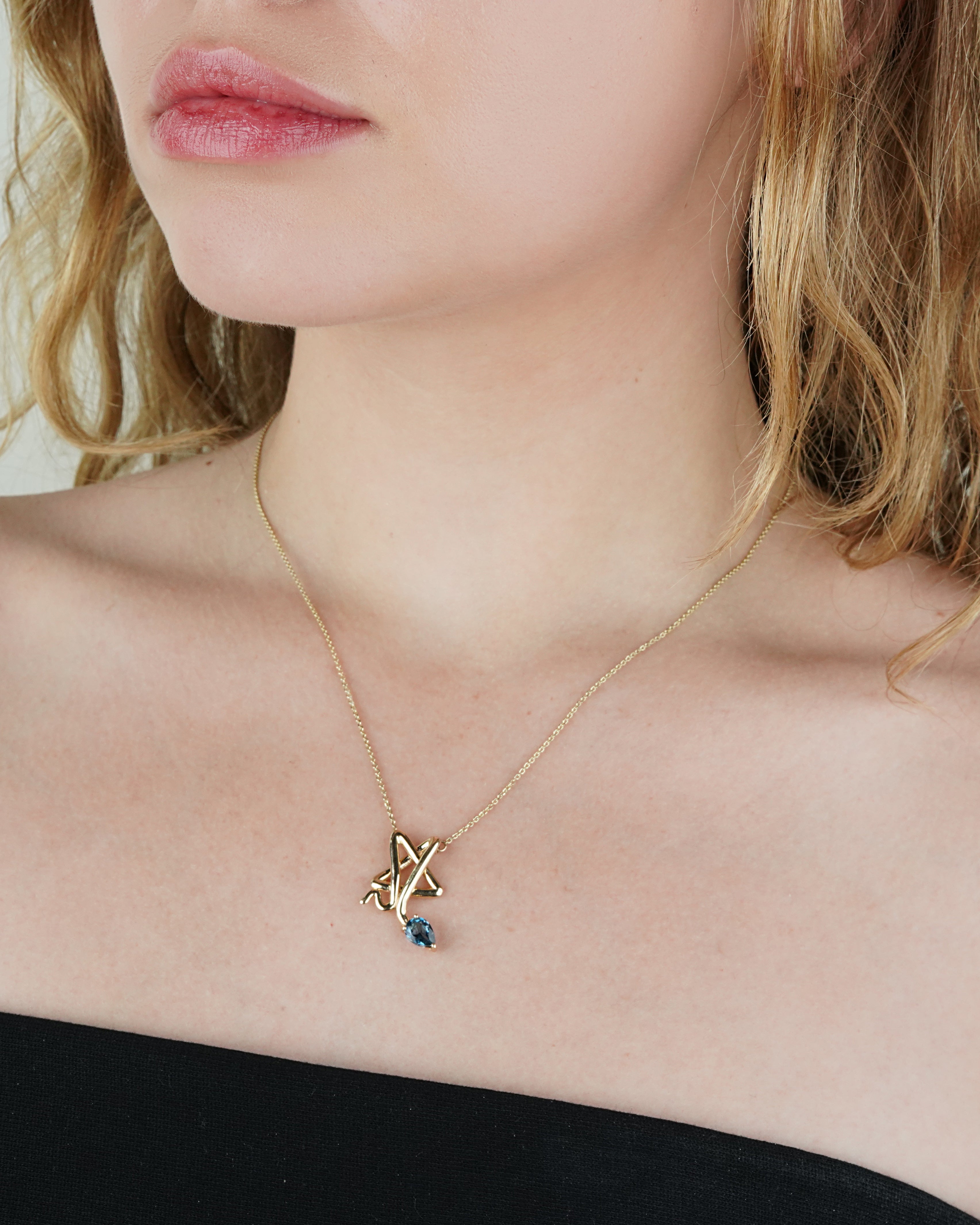 Starstruck | Small Star Snake Pendant Necklace
